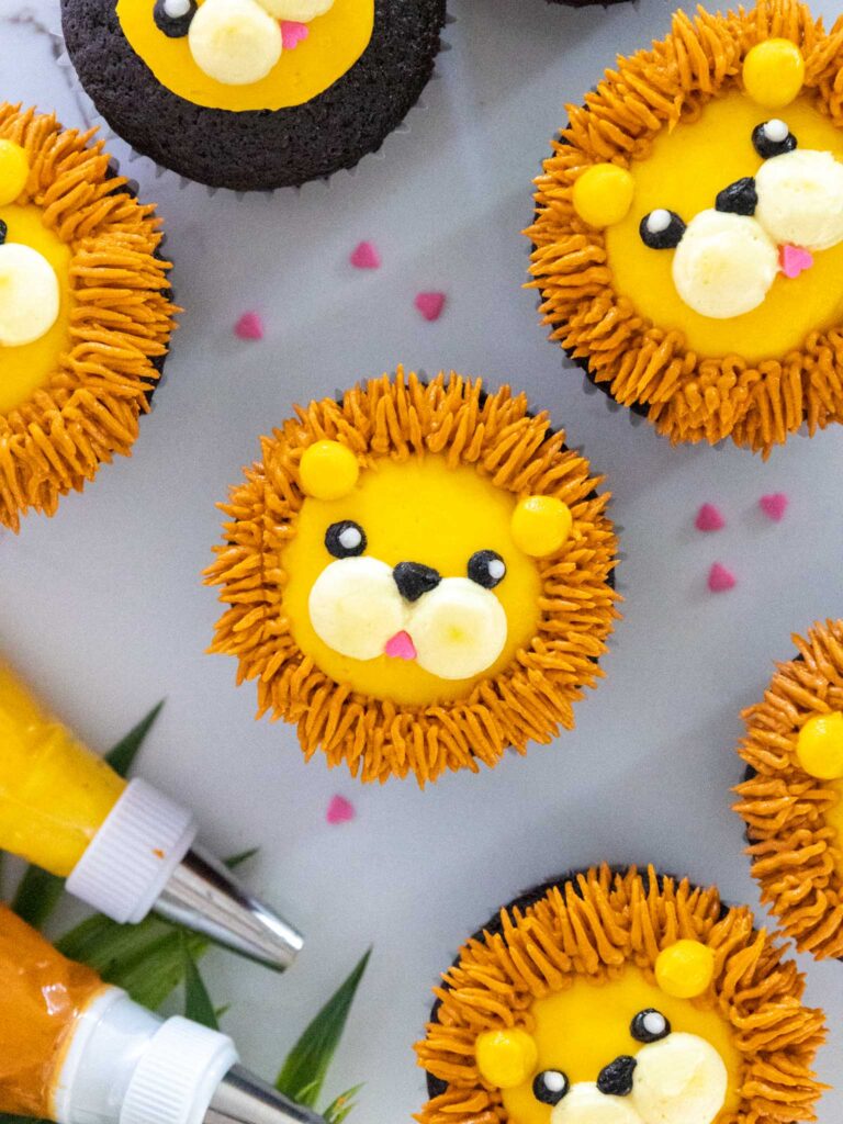 image of cute lion cupcakes that have been decorated with buttercream frosting