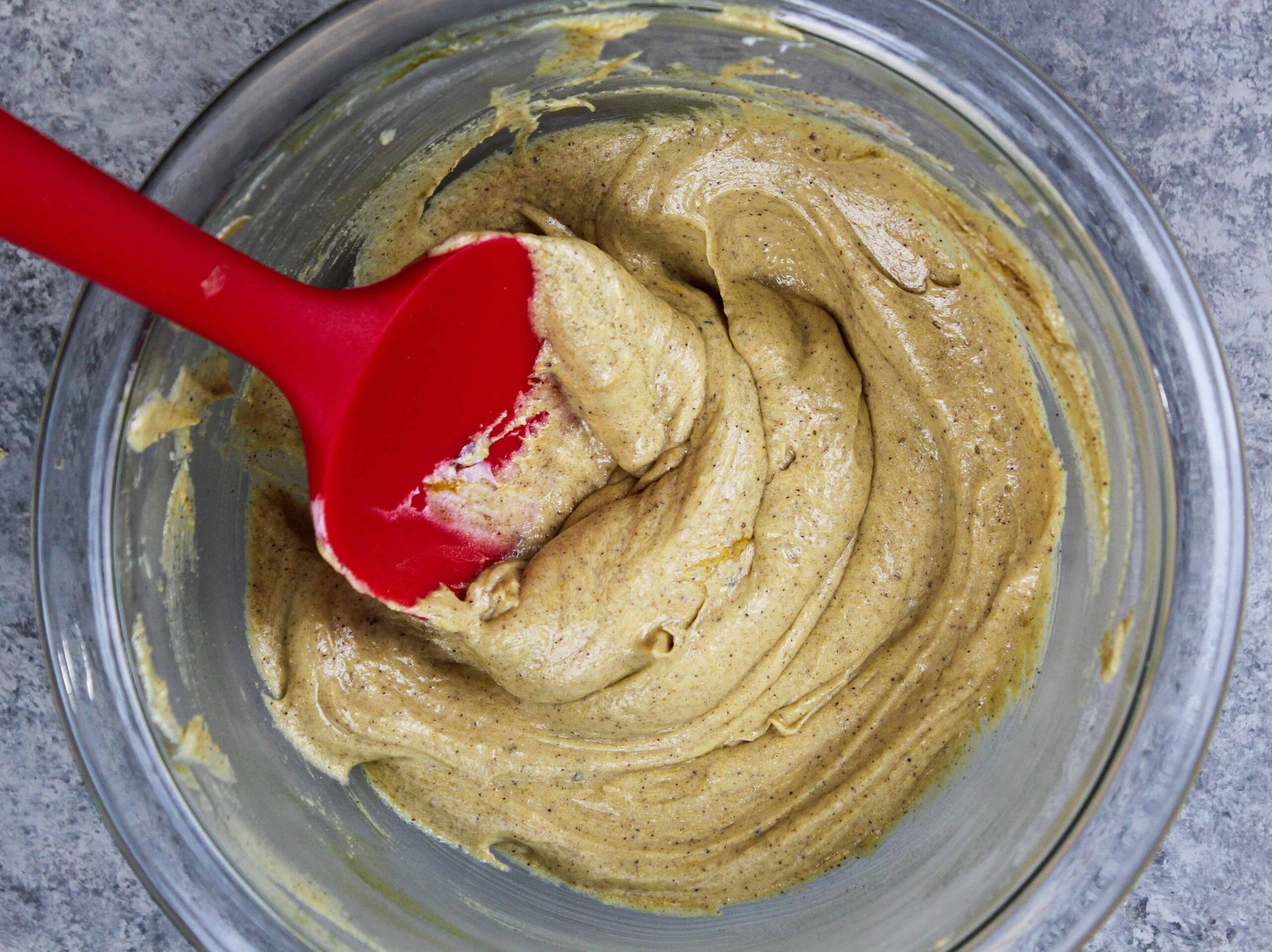 image of gingerbread buttercream made to fill gingerbread macarons
