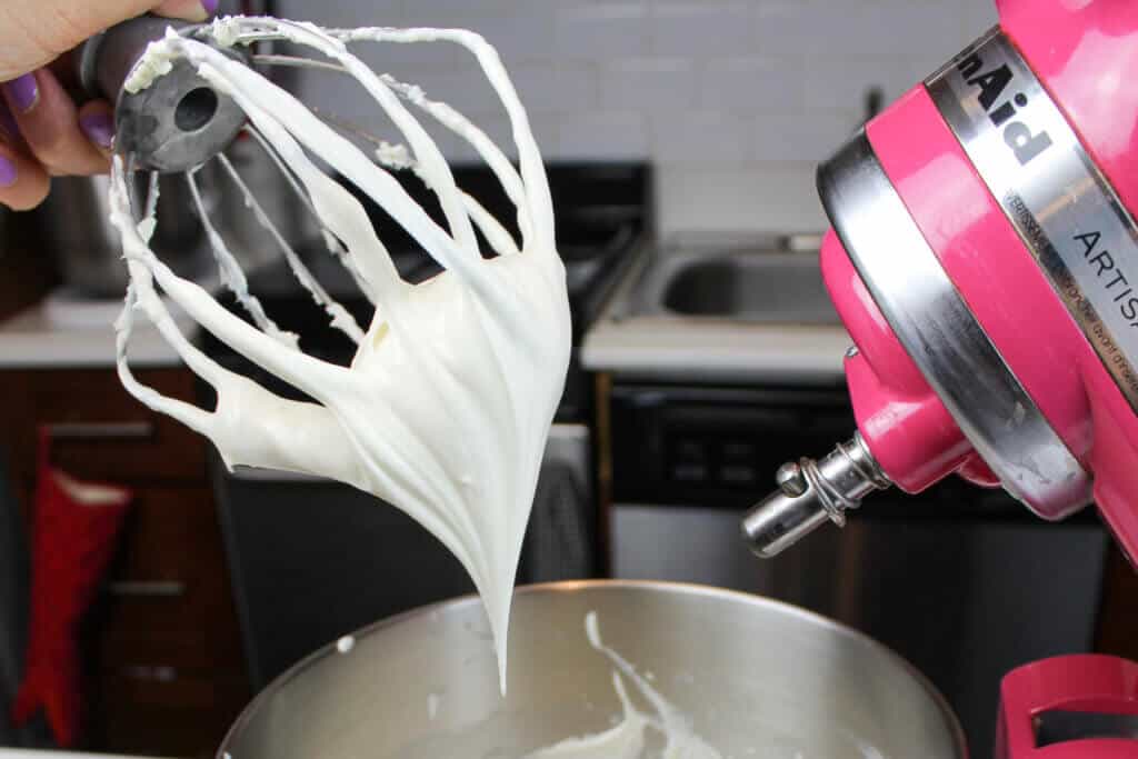 image of cheesecake filling for cake