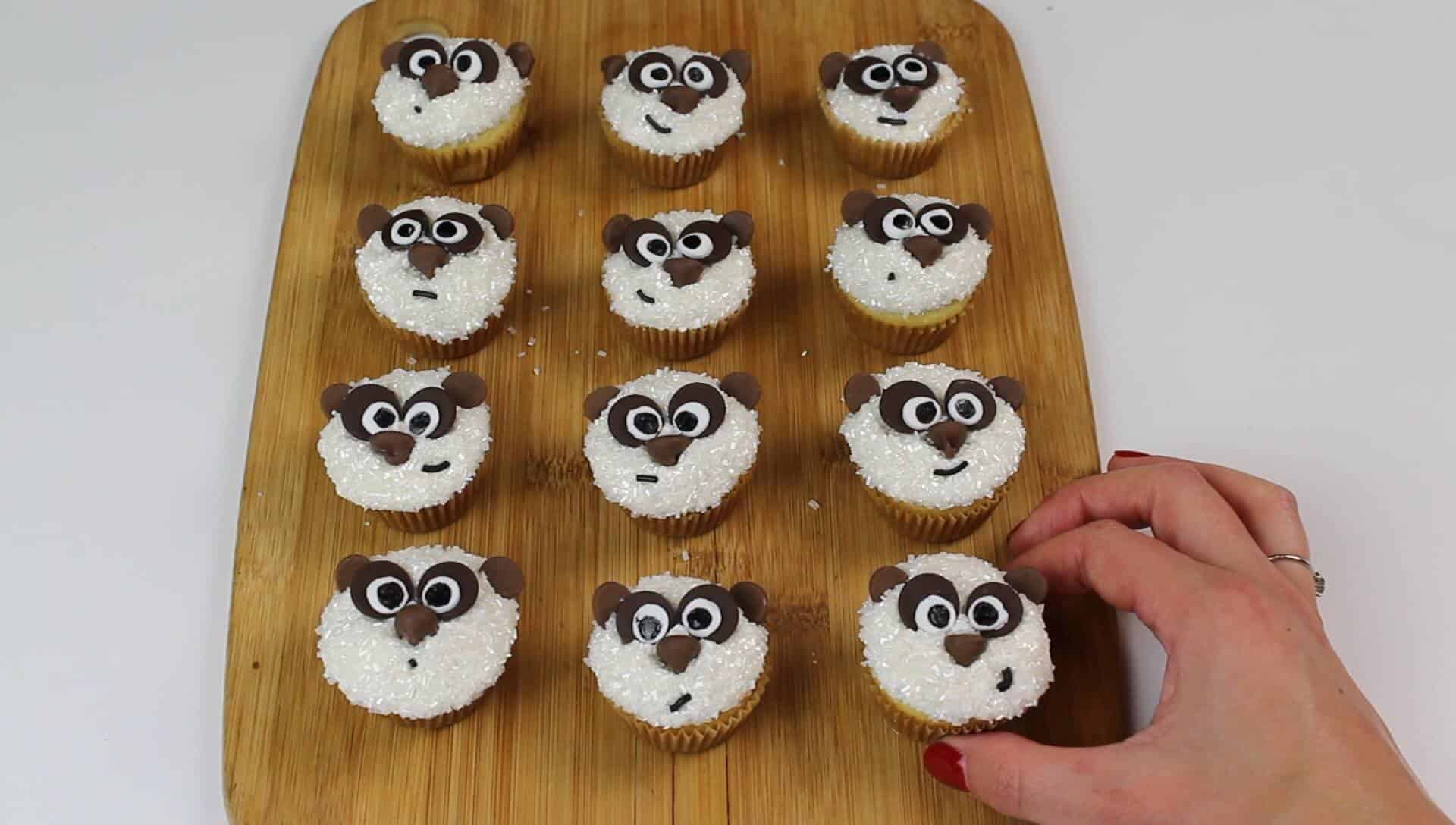 panda-cupcake