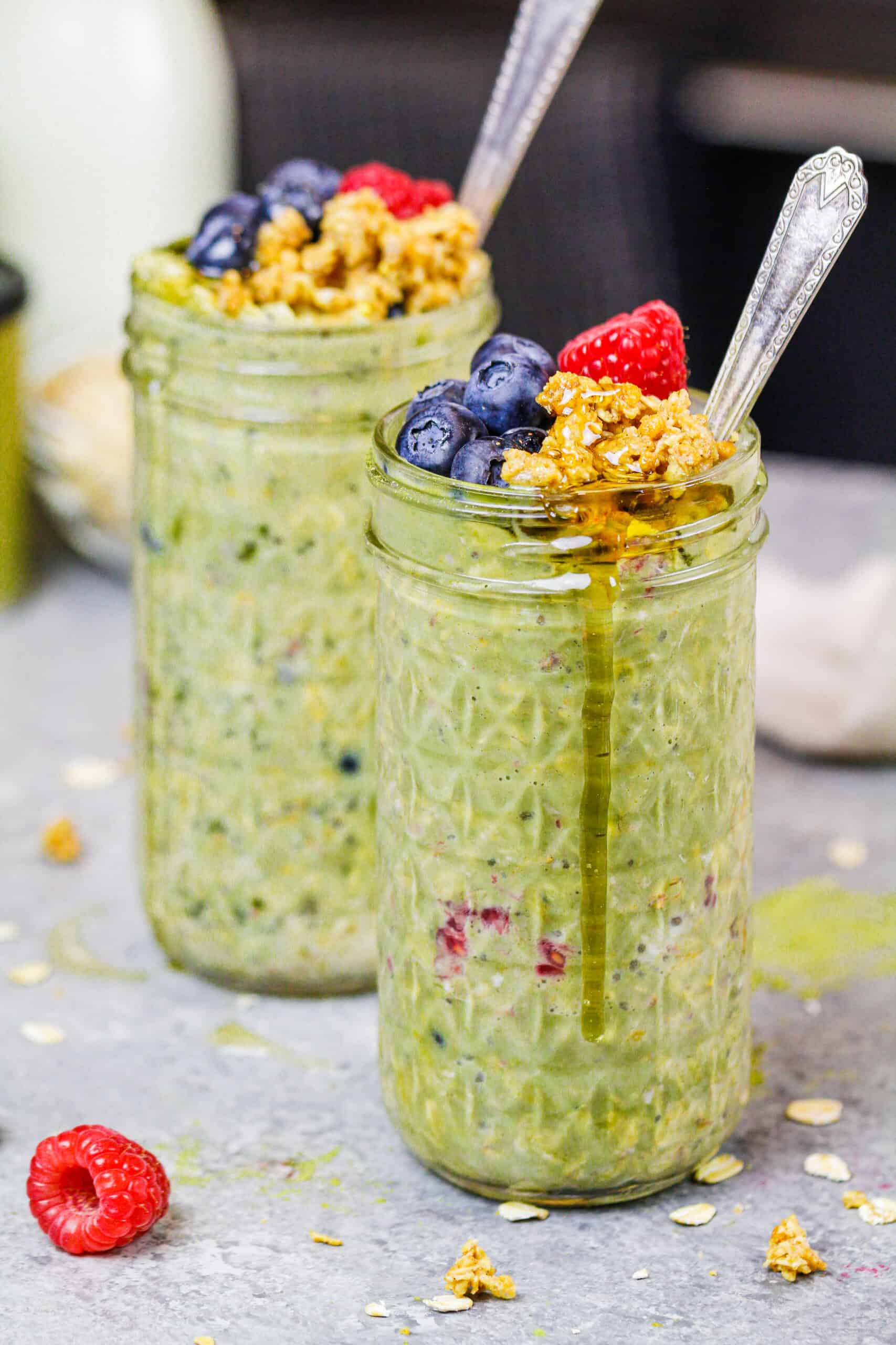 image of matcha overnight oats